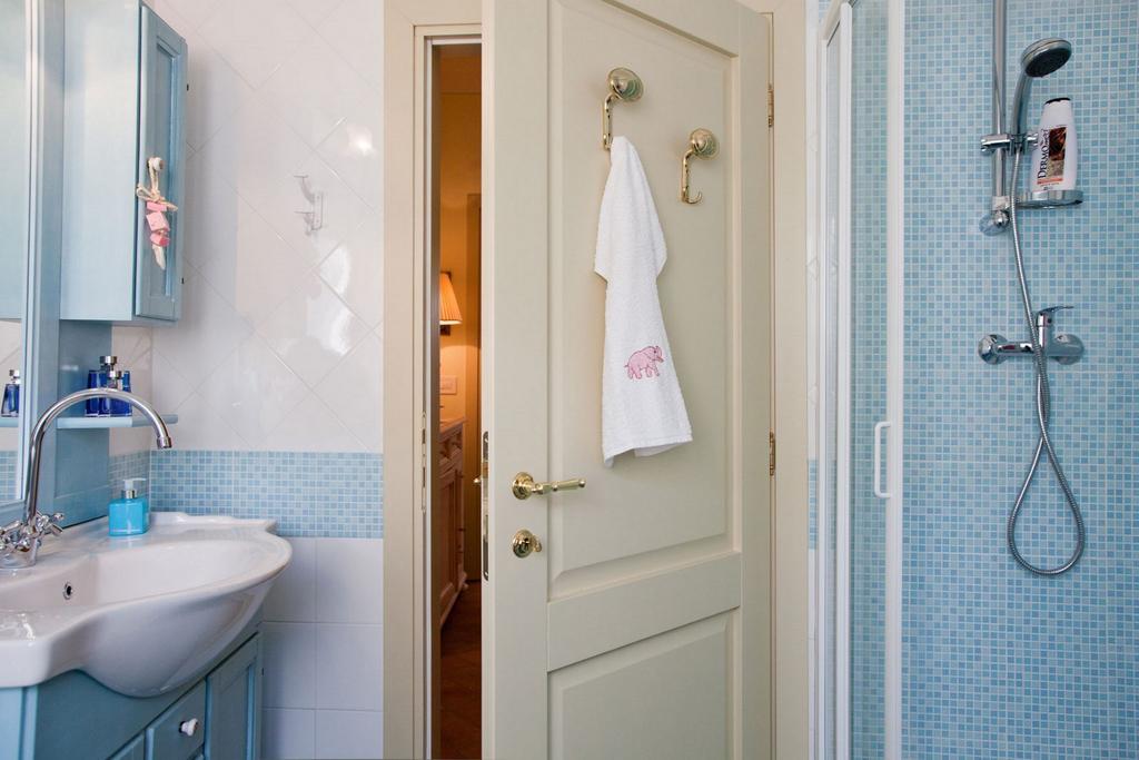 Appartamento Di Lusso In Borgo Storico Toscano Биббьена Номер фото